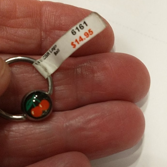 🇨🇦 Cherry 🍒 Circular Barbell - Picture 2 of 2